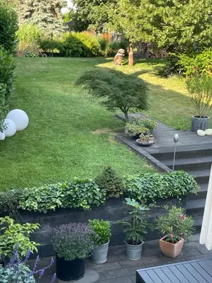 Ein Garten an der Unterkunft Ferienwohnung Dieblich an der Mosel