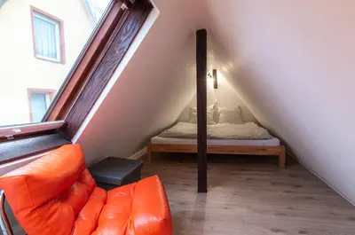 Ein Bett oder Betten in einem Zimmer der Unterkunft Charmantes denkmalgeschütztes Tiny House am Rhein