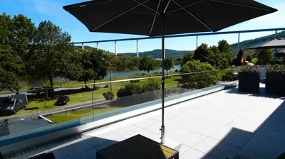 Ein allgemeiner Bergblick oder ein Berglick von der Ferienwohnung aus