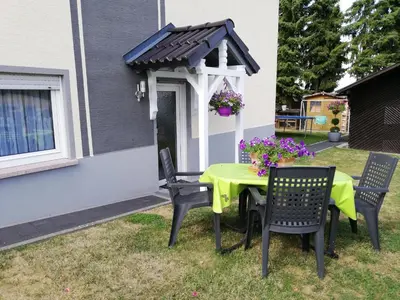 Das Gebäude in dem sich die Ferienwohnung befindet
