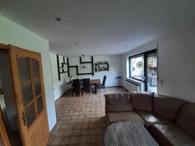 Ein Sitzbereich in der Unterkunft Ferienhaus Schwalbennest