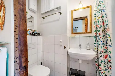 Ein Badezimmer in der Unterkunft Kristallzimmer - Studio