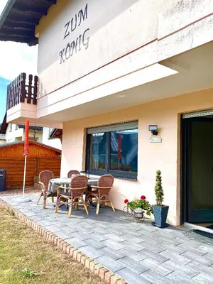 Das Gebäude in dem sich die Ferienwohnung befindet