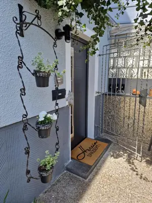 Ein Garten an der Unterkunft Ferienhaus SteigRhein