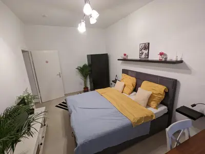 Ein Bett oder Betten in einem Zimmer der Unterkunft Schönes Apartment im Zentrum von Koblenz