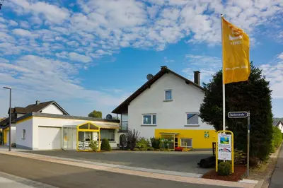 Das Gebäude in dem sich die Ferienwohnung befindet