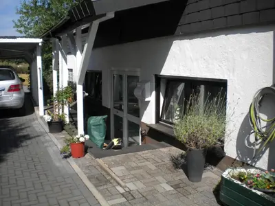 Das Gebäude in dem sich die Ferienwohnung befindet