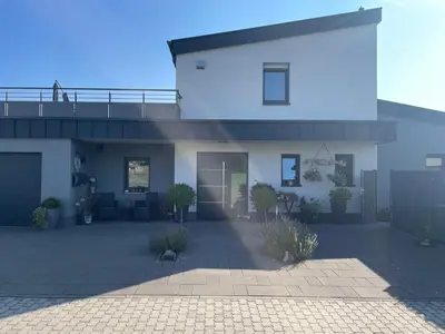 Das Gebäude in dem sich die Ferienwohnung befindet