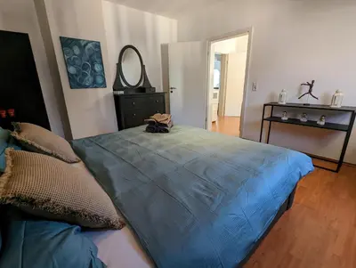 Ein Bett oder Betten in einem Zimmer der Unterkunft Schönes 2 Zimmer Appartment in der Altstadt von Koblenz