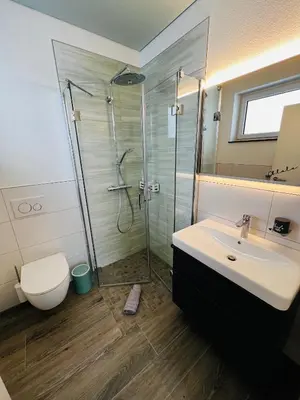 Ein Badezimmer in der Unterkunft Haus Maensel
