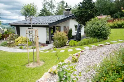 Ein Garten an der Unterkunft Ferienhaus Leonidas