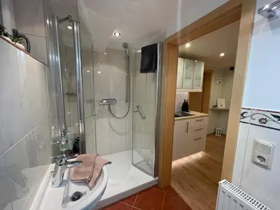 Ein Badezimmer in der Unterkunft Moderne Ferienwohnung Zur Schlosshöhe