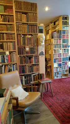 Die Bibliothek im Bed & Breakfast