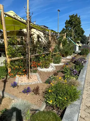 Ein Garten an der Unterkunft Diamond house deluxe 9 Koblenz