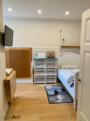 Ein Bett oder Betten in einem Zimmer der Unterkunft wohnen auf dem Weingut - klein und fein - Wengertssube
