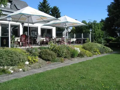 Ein Garten an der Unterkunft Gasthof Zuck