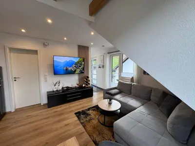 TV/Unterhaltungsangebot in der Unterkunft Fewo Burg,Mosel,Tal-Blick