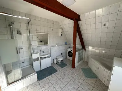 Ein Badezimmer in der Unterkunft Schöne große Maisonettenwohnung in Weißenthurm