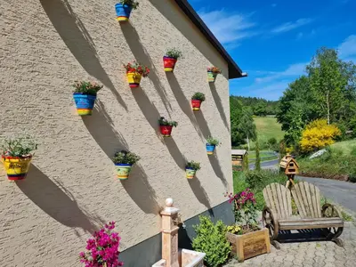 Ein Garten an der Unterkunft Gasthaus Paula