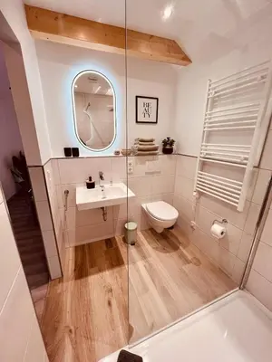 Ein Badezimmer in der Unterkunft Echternacher Hof - Moselloft