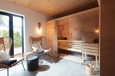Ein Sitzbereich in der Unterkunft Chalet 48