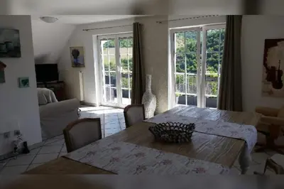 Ein Bett oder Betten in einem Zimmer der Unterkunft Ferienwohnung Panorama Moselblick