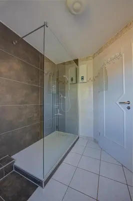 Ein Badezimmer in der Unterkunft Ferienwohnung Panorama Moselblick