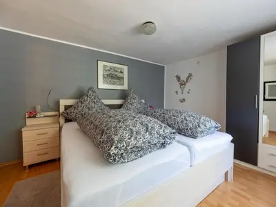 Ein Bett oder Betten in einem Zimmer der Unterkunft Moselle Vineyard Escape