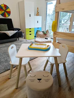 Ein Sitzbereich in der Unterkunft Familien-Apartment SchmitTs Katz