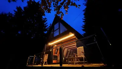 Das Gebäude in dem sich das Chalet befindet