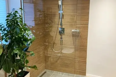 Ein Badezimmer in der Unterkunft *NEU* Extravagantes Eifelhaus am Nürburgring