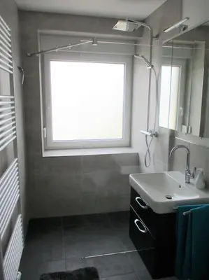 Ein Badezimmer in der Unterkunft Ferienwohnung Mittendrin, Stadtmitte Hermeskeil