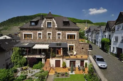 Ein allgemeiner Bergblick oder ein Berglick von der Pension aus