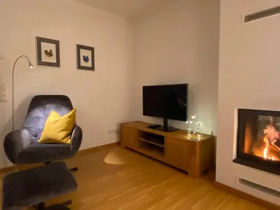 TV/Unterhaltungsangebot in der Unterkunft Schöne Wohnung 90qm mit Sonnenterrasse und Aussicht