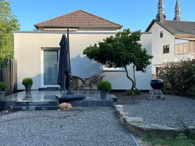 Das Gebäude in dem sich die Ferienwohnung befindet