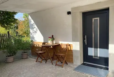 Ein Balkon oder eine Terrasse in der Unterkunft Mitten in Nastätten und doch im Grünen: schönes und modernes Apartment