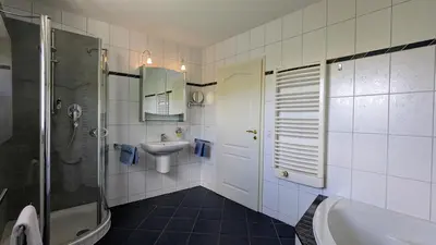 Ein Badezimmer in der Unterkunft Haus an der Mosel