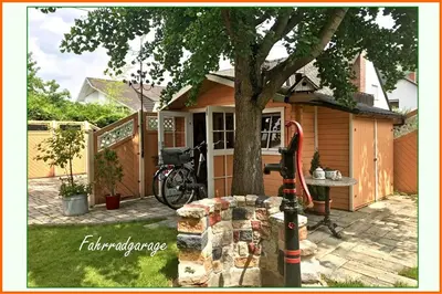 Das Gebäude in dem sich die Ferienwohnung befindet