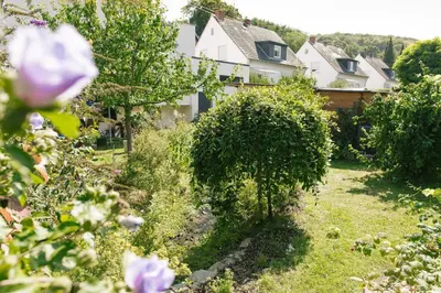 Ein Garten an der Unterkunft Ferienwohnung Am Breyer Talbach