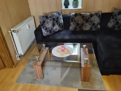 Ein Sitzbereich in der Unterkunft Ferienwohnung Am Vulkanpfad