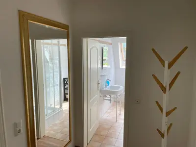 Ein Badezimmer in der Unterkunft FEWO Hühnerberg Weingut C.A. Haussmann