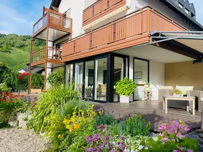 Ein Garten an der Unterkunft Haus Schatzgarten