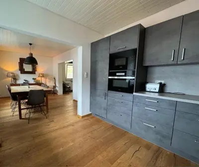 Küche/Küchenzeile in der Unterkunft Ruim Familiehuis - 10 pers - Nabij Cochem-Zell, De Moezel & Calmont Klettersteig