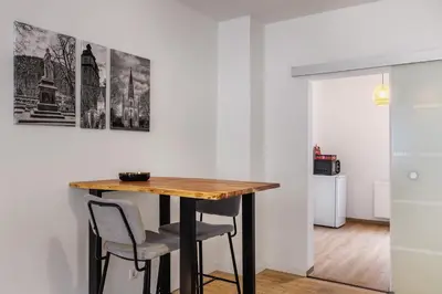 Küche/Küchenzeile in der Unterkunft Vintage Apartment 1 am Kurpark von Bad Ems