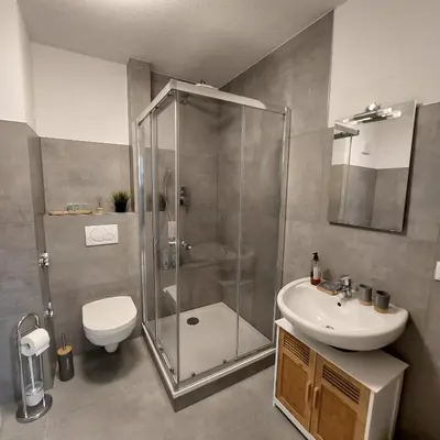 Ein Badezimmer in der Unterkunft DEHOME - Laguna - Stay by Central Station