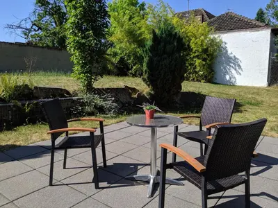 Ein Garten an der Unterkunft Villa