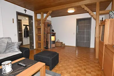 Ein Sitzbereich in der Unterkunft Ferienwohnung Eifel (Blick Aremberg)