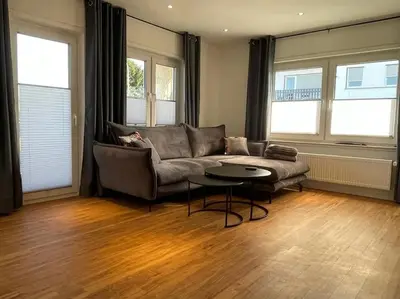 Ein Sitzbereich in der Unterkunft Südschleife Appartements - App. 2 - WLAN - Direkt am Ring
