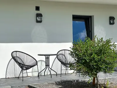 Ein Patio oder anderer Außenbereich in der Unterkunft Gästehotel Lucendi Premium Lounge