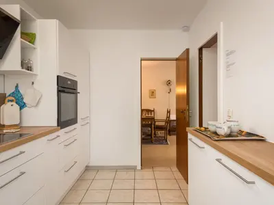 Küche/Küchenzeile in der Unterkunft Apartment Terrassenwohnung am Kurpark by Interhome